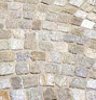 pavimento in cubetti di pietra di luserna o granito