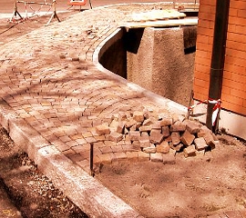 Click here for installation of paviments in cobblestones