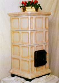 Esempio stufa in maiolica di piccole dimensioni