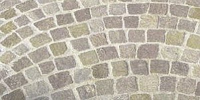 Pavimenti in cubetti a spacco grigio