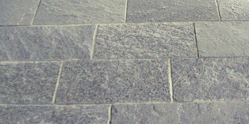 Posa lastre spacco correre